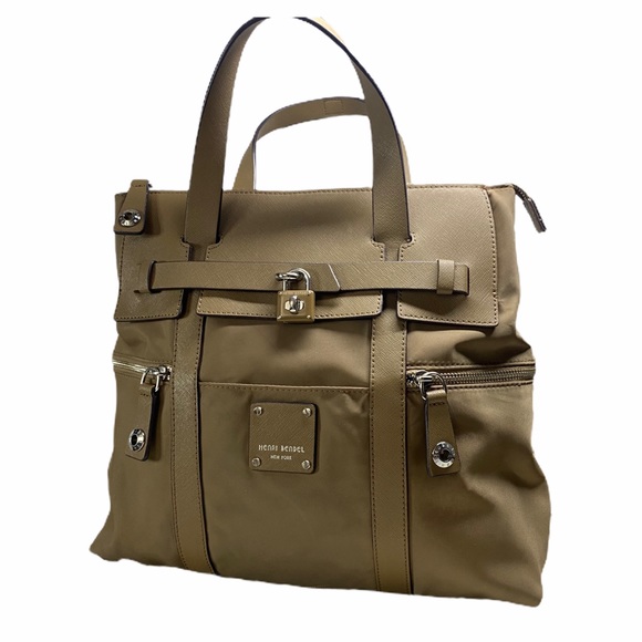 henri bendel Handbags - Henri Bendel Beige Convertible Jetsetter Backpack